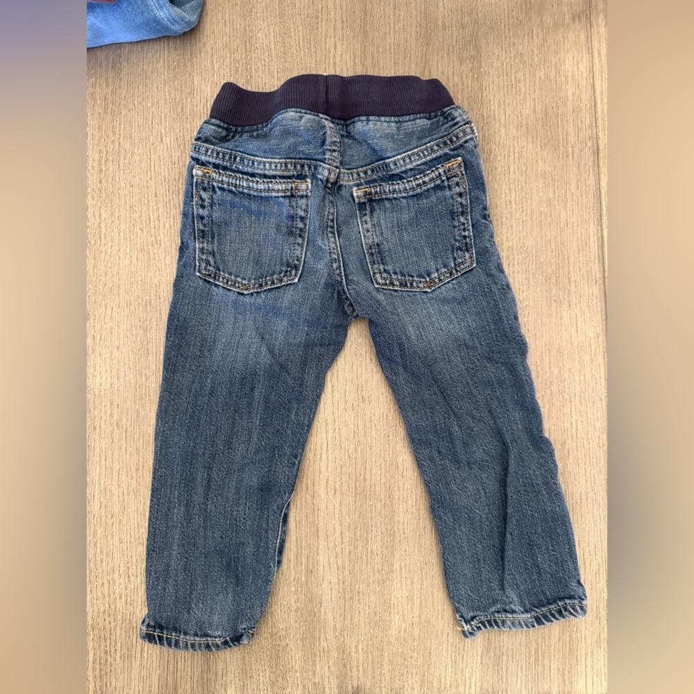 GAP Toddler Boys Jeans Trio - Picture 8 of 11